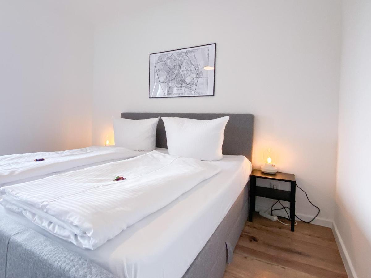Schoene Wohnung Mit Rheinblick/Duesseldorf/Neuss/Messe Exterior foto